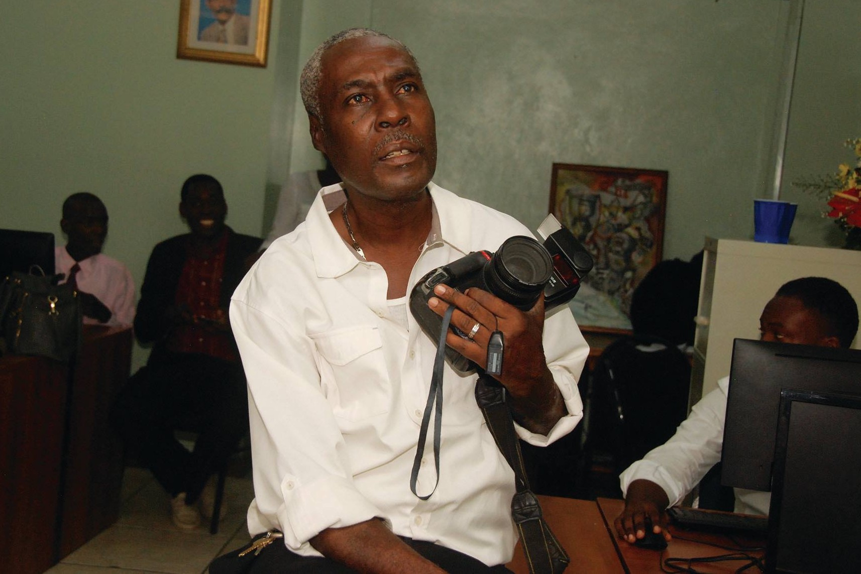 Décès du photographe Yonel Louis : Le Nouvelliste et la presse sportive haïtienne en deuil